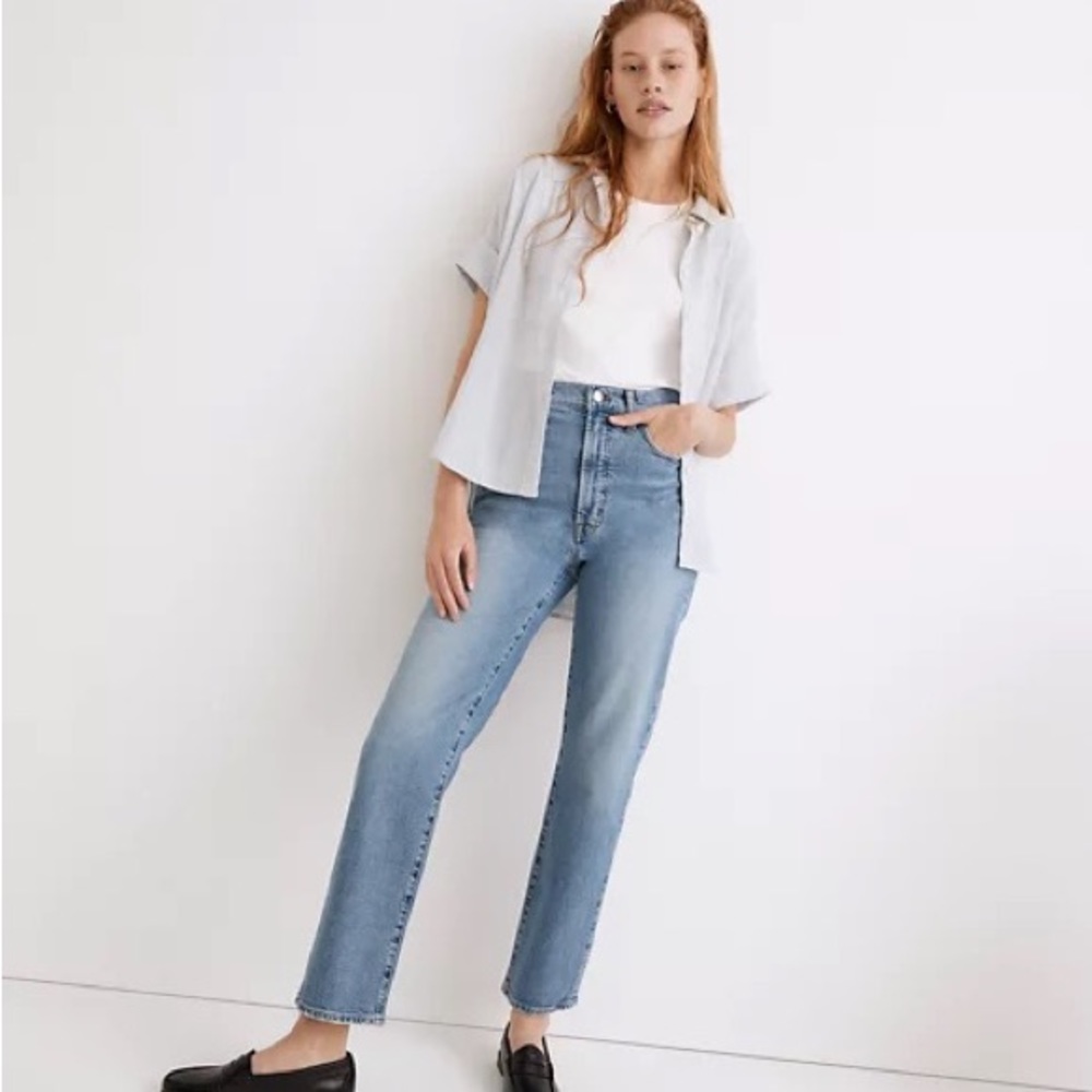 Madewell Perfect Vintage Straight Jeans in Montville Wash